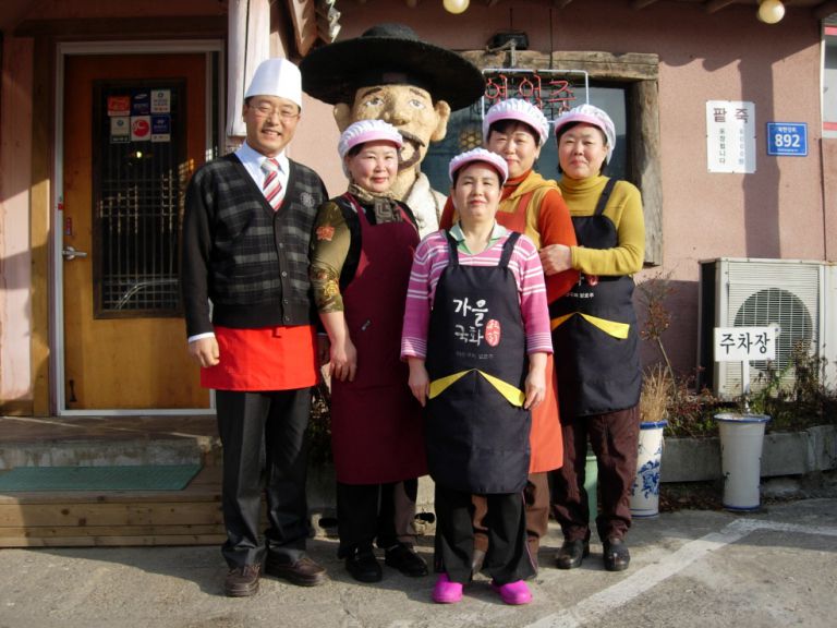 친절과 정성으로 모시겠습니다.  